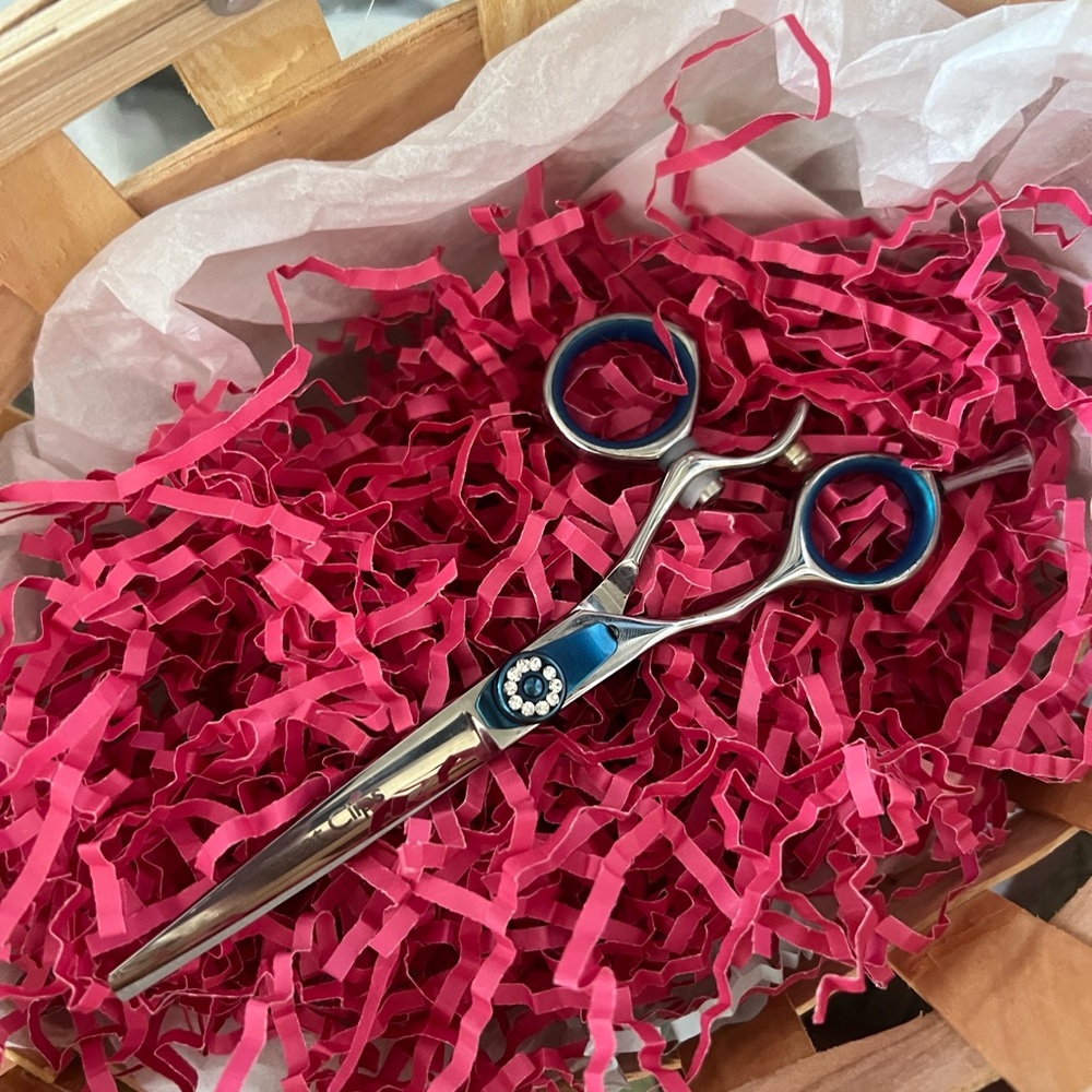 Brand New Great Clips Swivel Shears